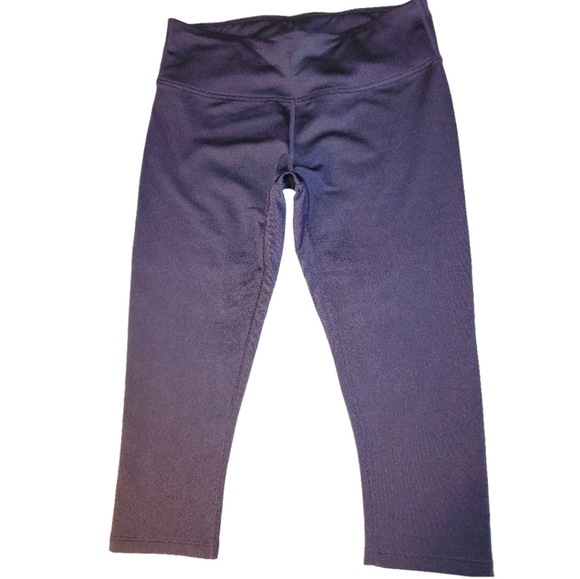 Roadrunner Sports Capri Workout Leggings Plum Size Med - Picture 2 of 8